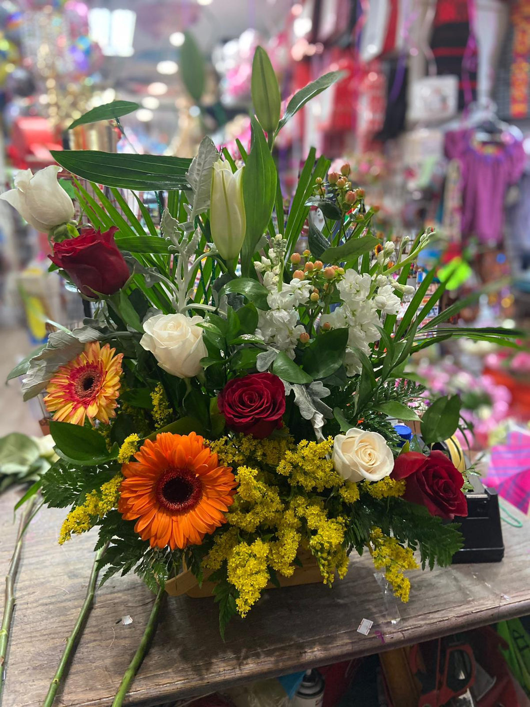 Mix flowers arrangement