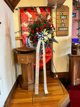 Load image into Gallery viewer, Red &amp; White arrangement
