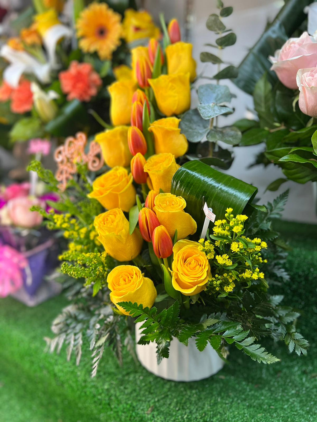 Yellow roses with tulip