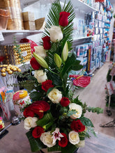 Cargar imagen en el visor de la galería, sweet arrangement
