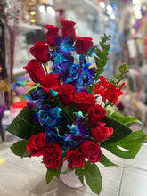 Load image into Gallery viewer, Red roses with orchid
