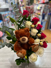 Load image into Gallery viewer, Rose with bear 🐻
