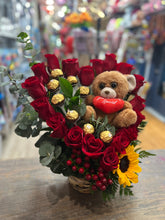 Load image into Gallery viewer, Heart whit chocolate
