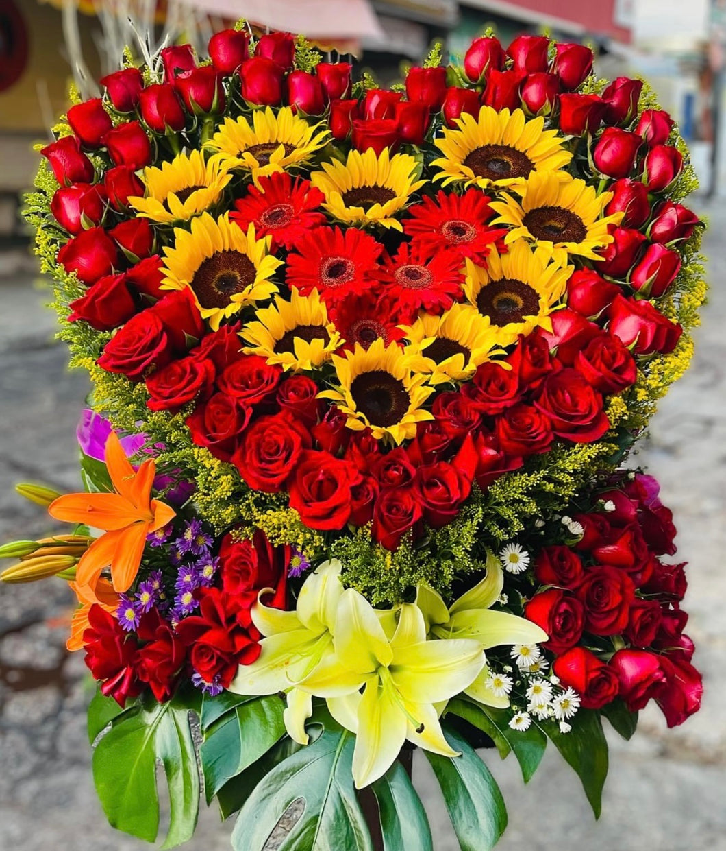 Big heart whit sunflower